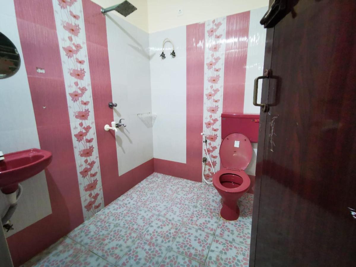 J2 Home Stay - Luxury Homes With Caravan Services Thiruvananthapuram Eksteriør billede