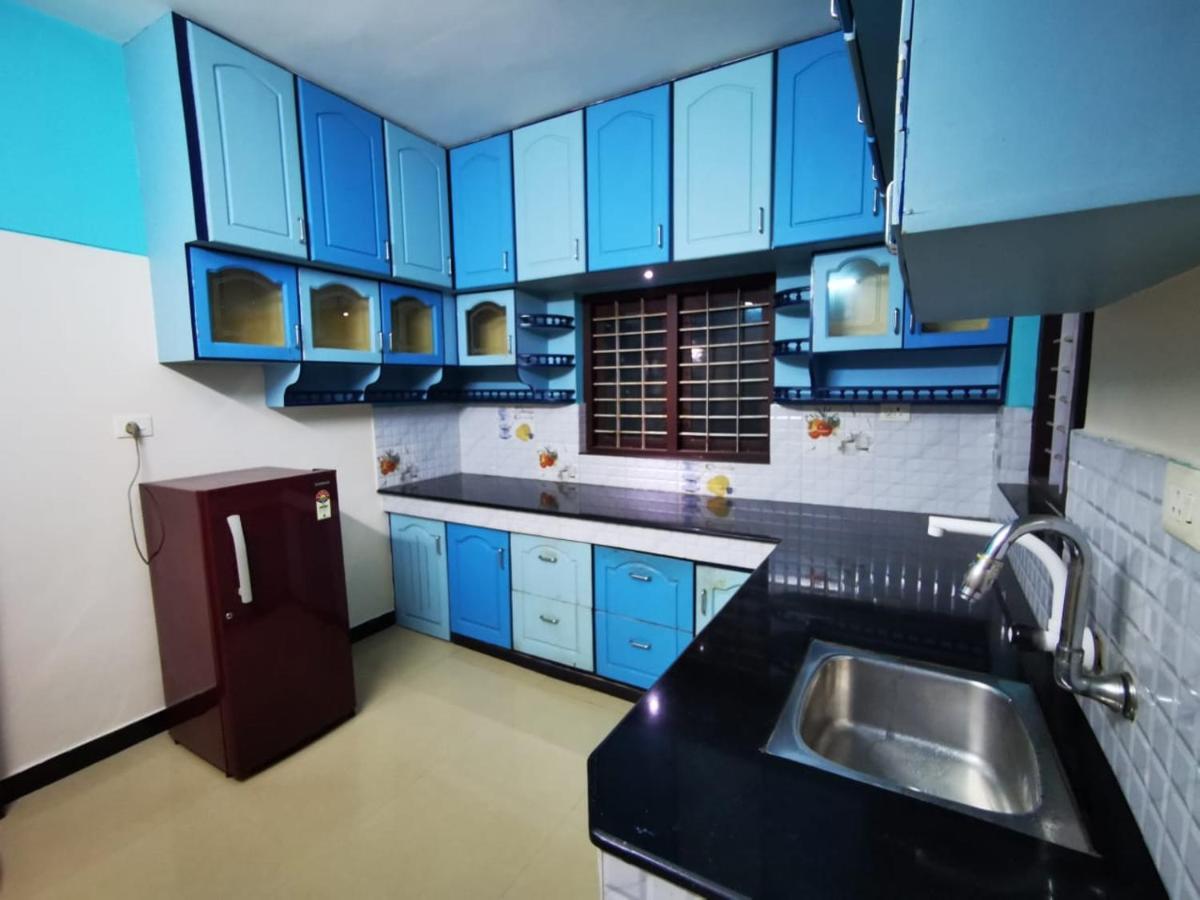 J2 Home Stay - Luxury Homes With Caravan Services Thiruvananthapuram Eksteriør billede